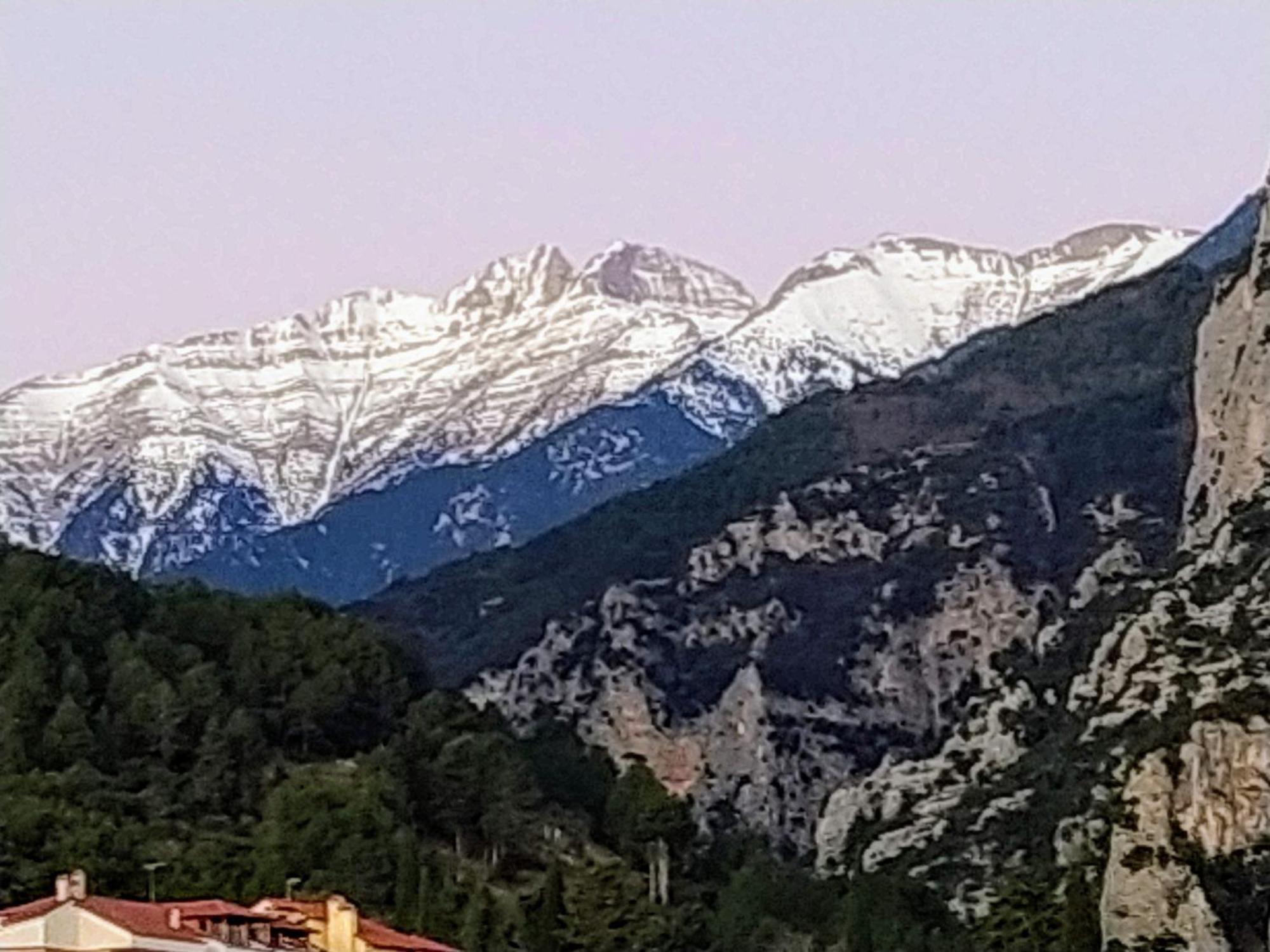 Olympus View Sauna & 3* Litochoro
